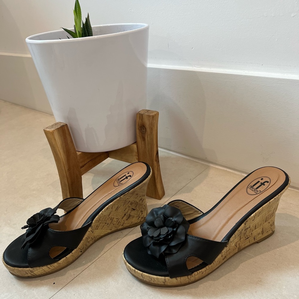 If Carini Wedge Sandals